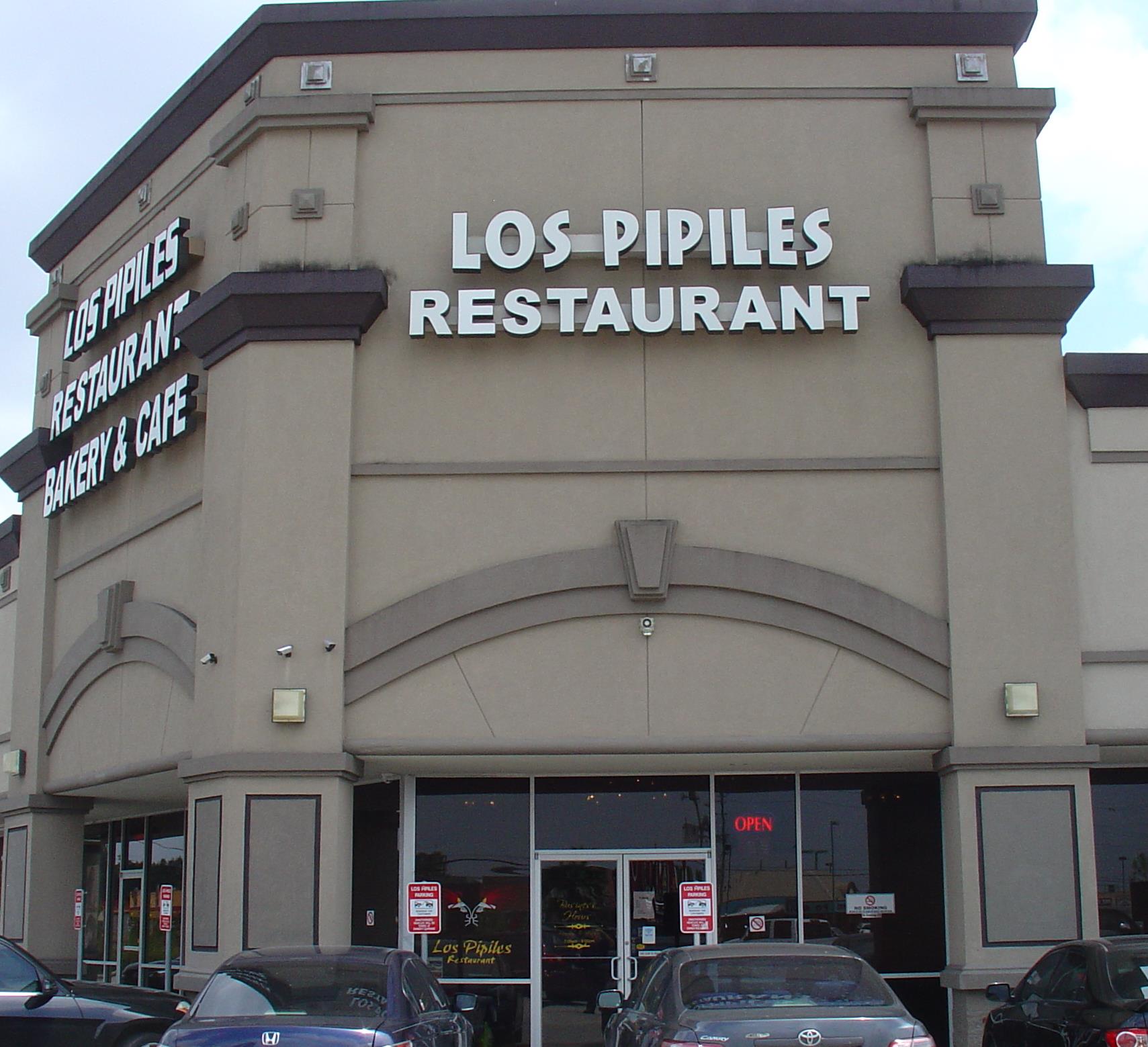 Los Pipiles Houston
